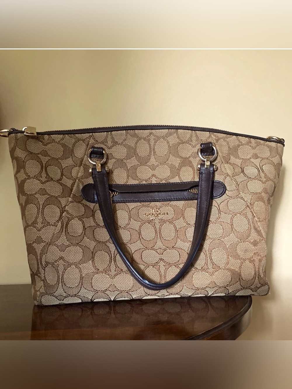 Coach Prairie Satchel purse Signature Canvas w/ matching wristlet.